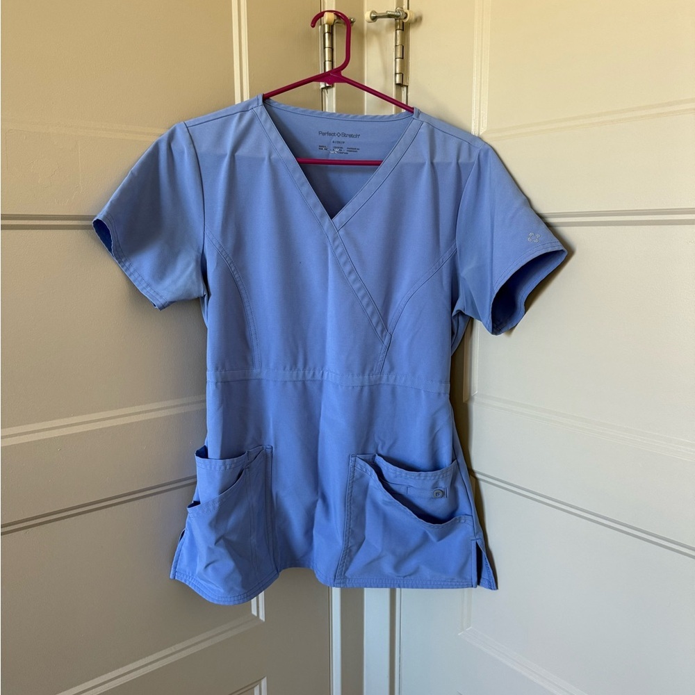 Cherokee Scrub Top Ceil Blue size Small